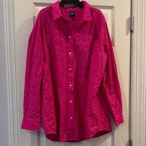 GAP Women’s Bright Pink Casual button up shirt
